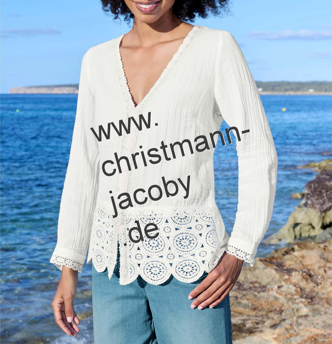 Bluse mit Schößchen und Spitze, ecru