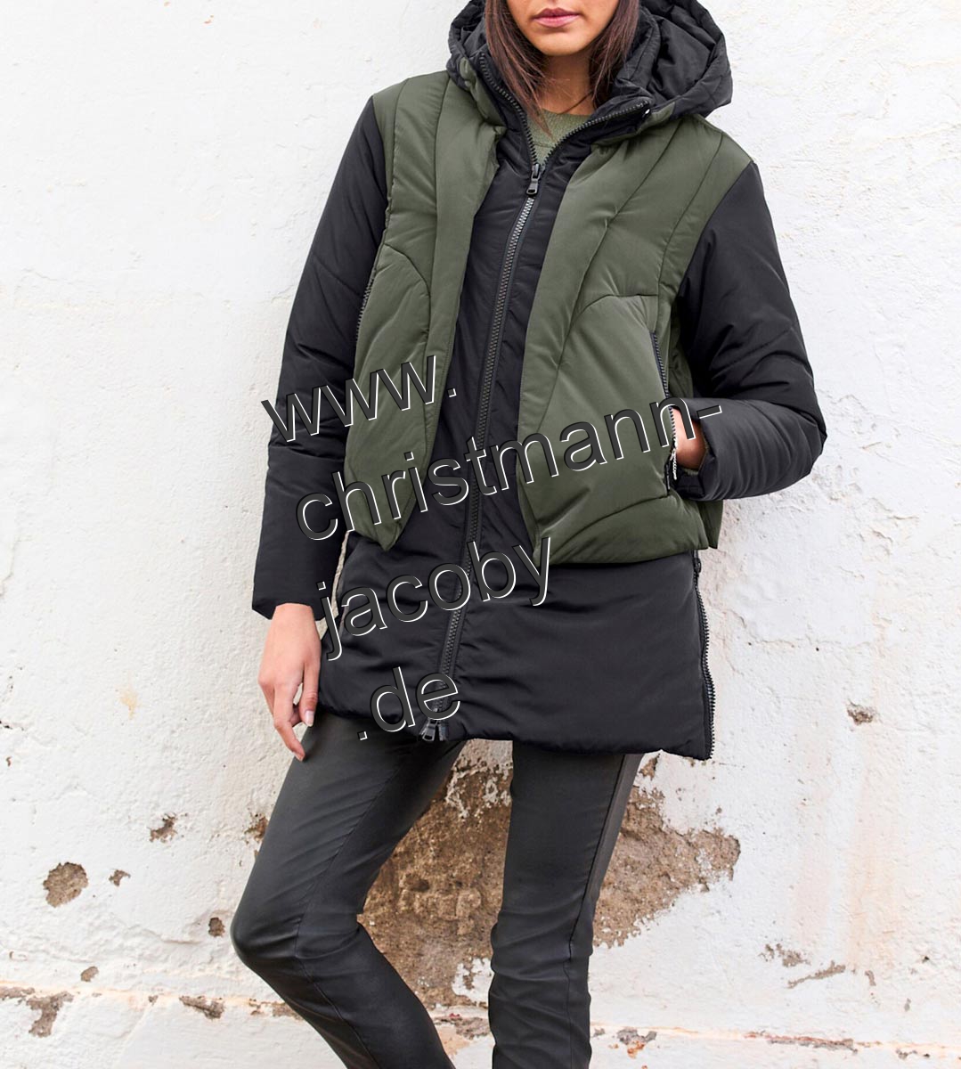 2-in-1-Optik-Steppjacke m. Kapuze, schwarz-oliv